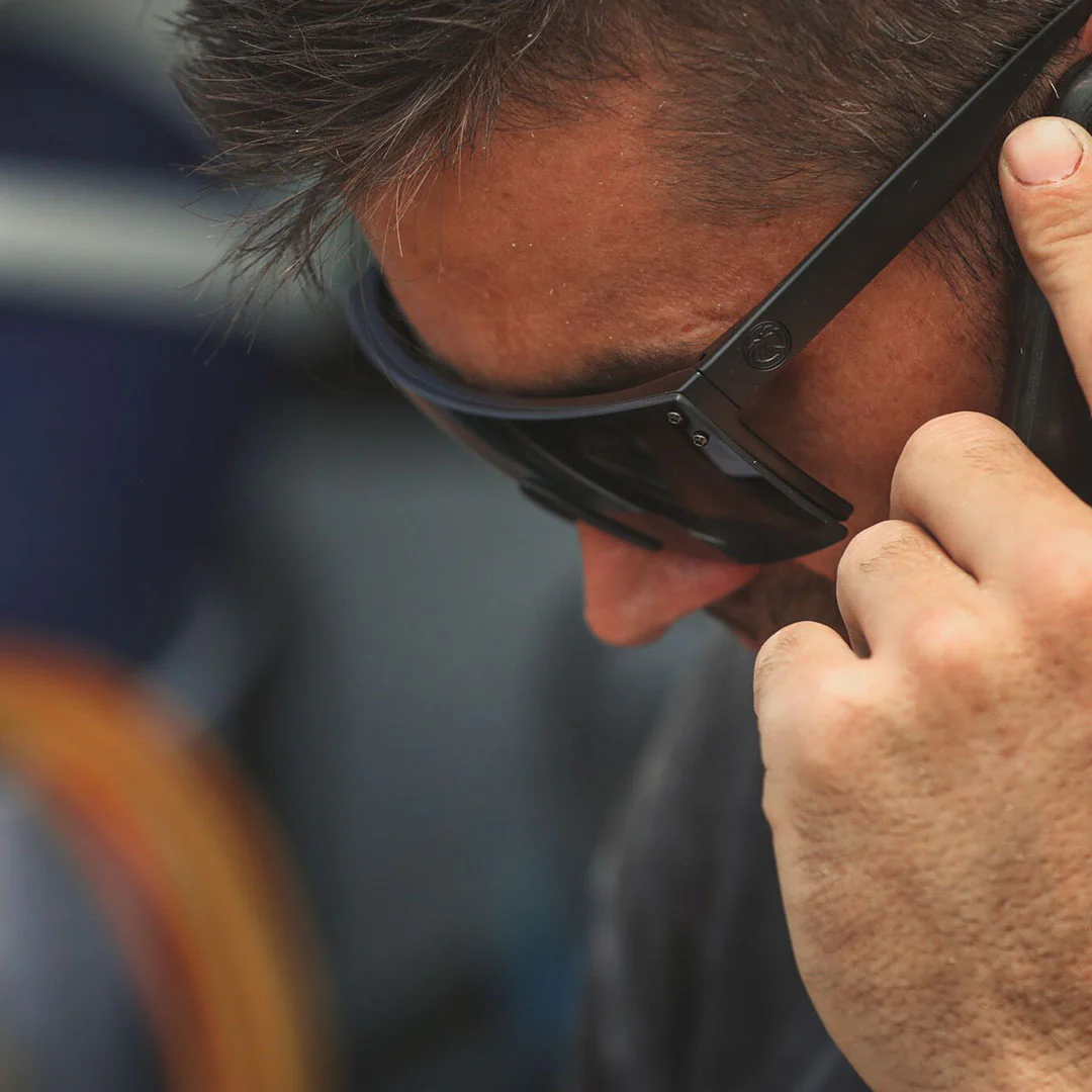 LAZER FACE SUNGLASSES: Black - Image 13