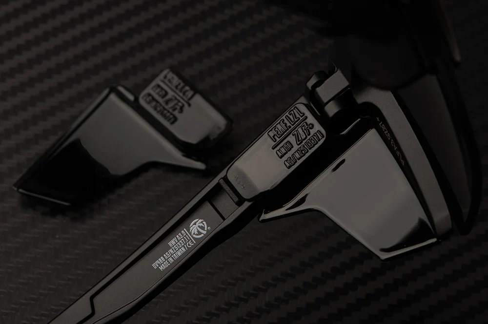 PERFORMANCE LAZER FACE SUNGLASSES: Black - Image 5